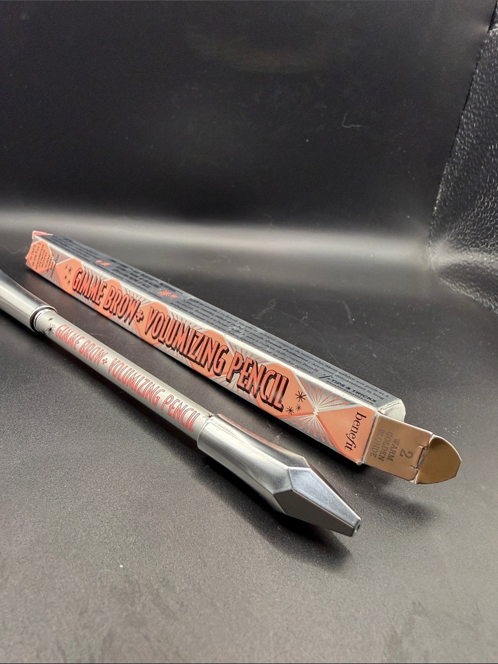 Benefit Gimme Brow Volumizing Pencil in shade 2 warm golden blonde
